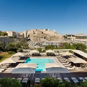 4* Otel Radisson Blu Vieux Port